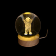 Светеща стъклена топка - космонавт